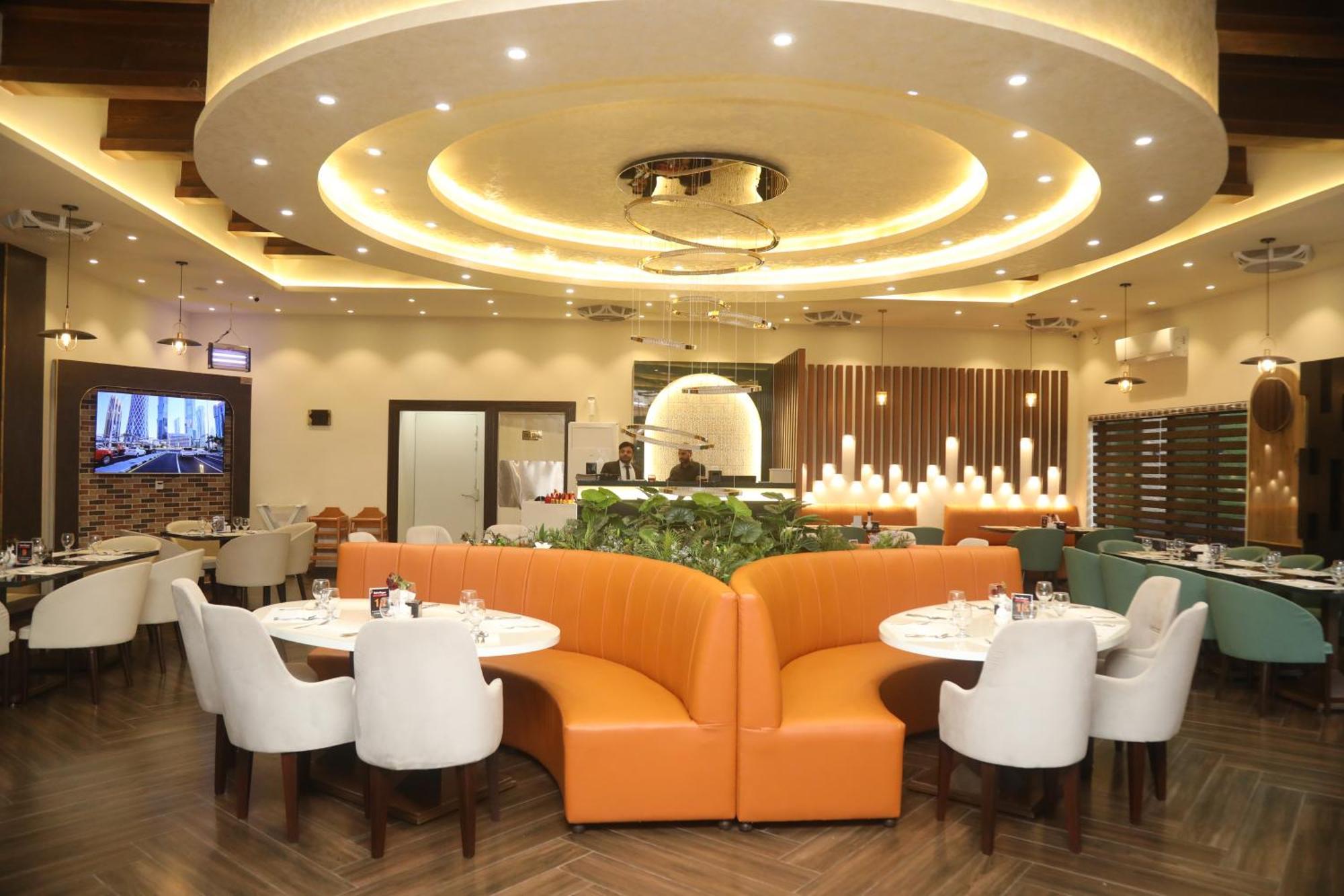 Sahiwal Swarg Hotel מראה חיצוני תמונה
