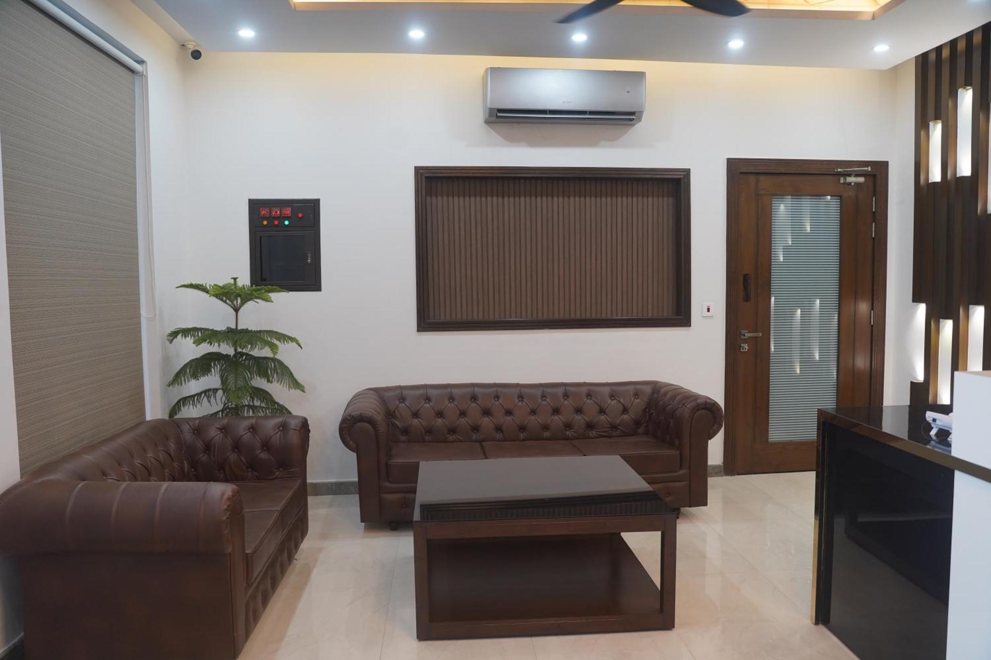 Sahiwal Swarg Hotel מראה חיצוני תמונה